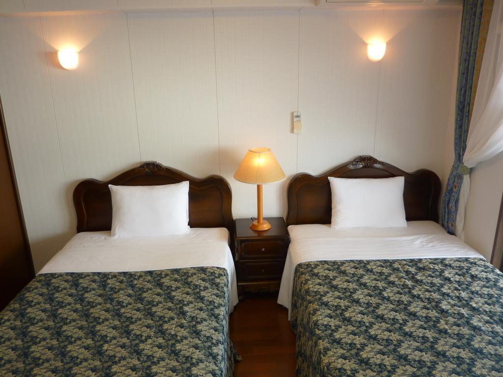Morimar Resort Hotel Yomitan Room photo