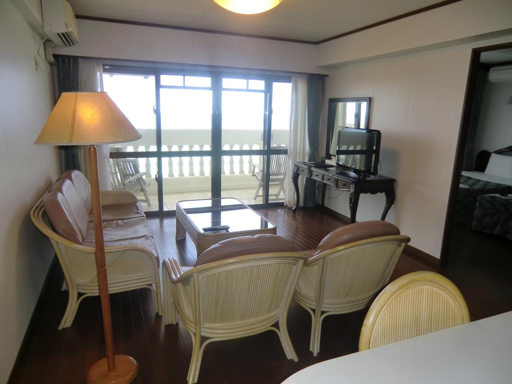 Morimar Resort Hotel Yomitan Room photo